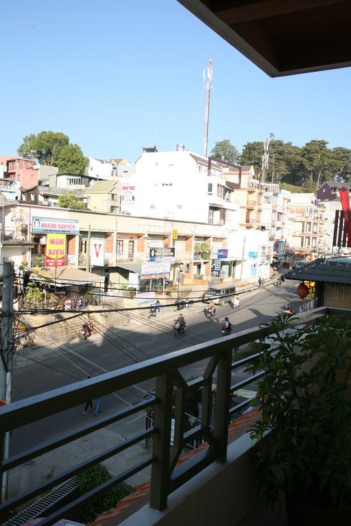 Trung Cang Hotel Da Lat Exterior photo