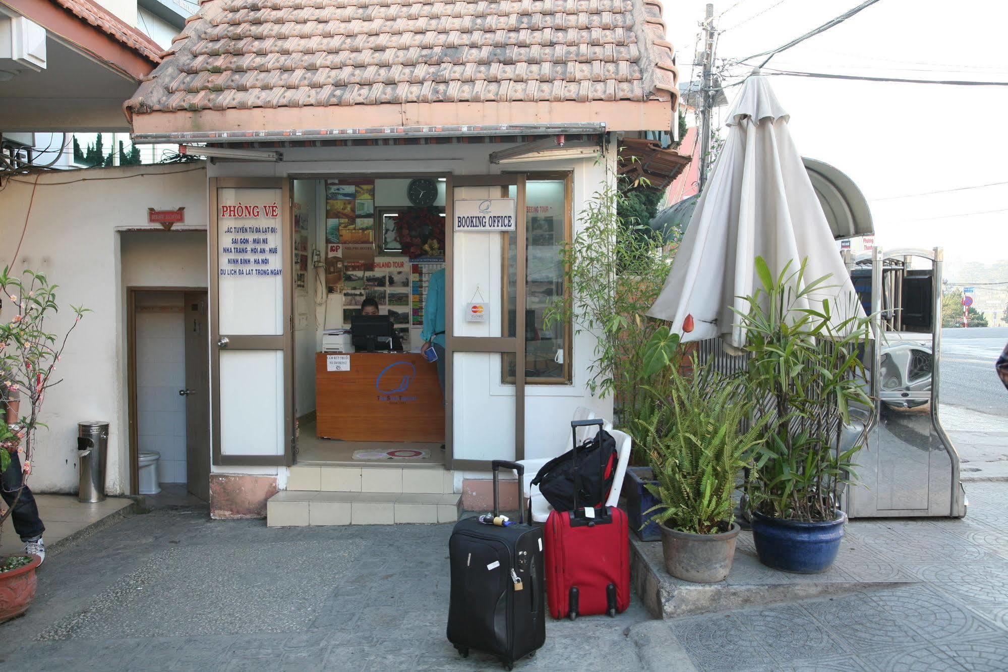 Trung Cang Hotel Da Lat Exterior photo